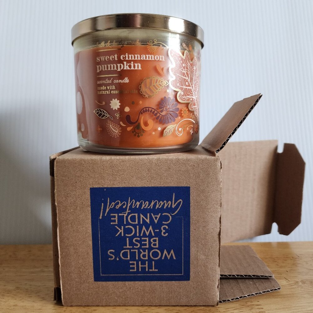 NWT Bath and Body Works, 3-Wick Candle, Sweet Cinnamon Pumpkin